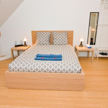 Family Duplex Getaway - Perfectly Positioned For City Adventures Brussel Bagian luar foto