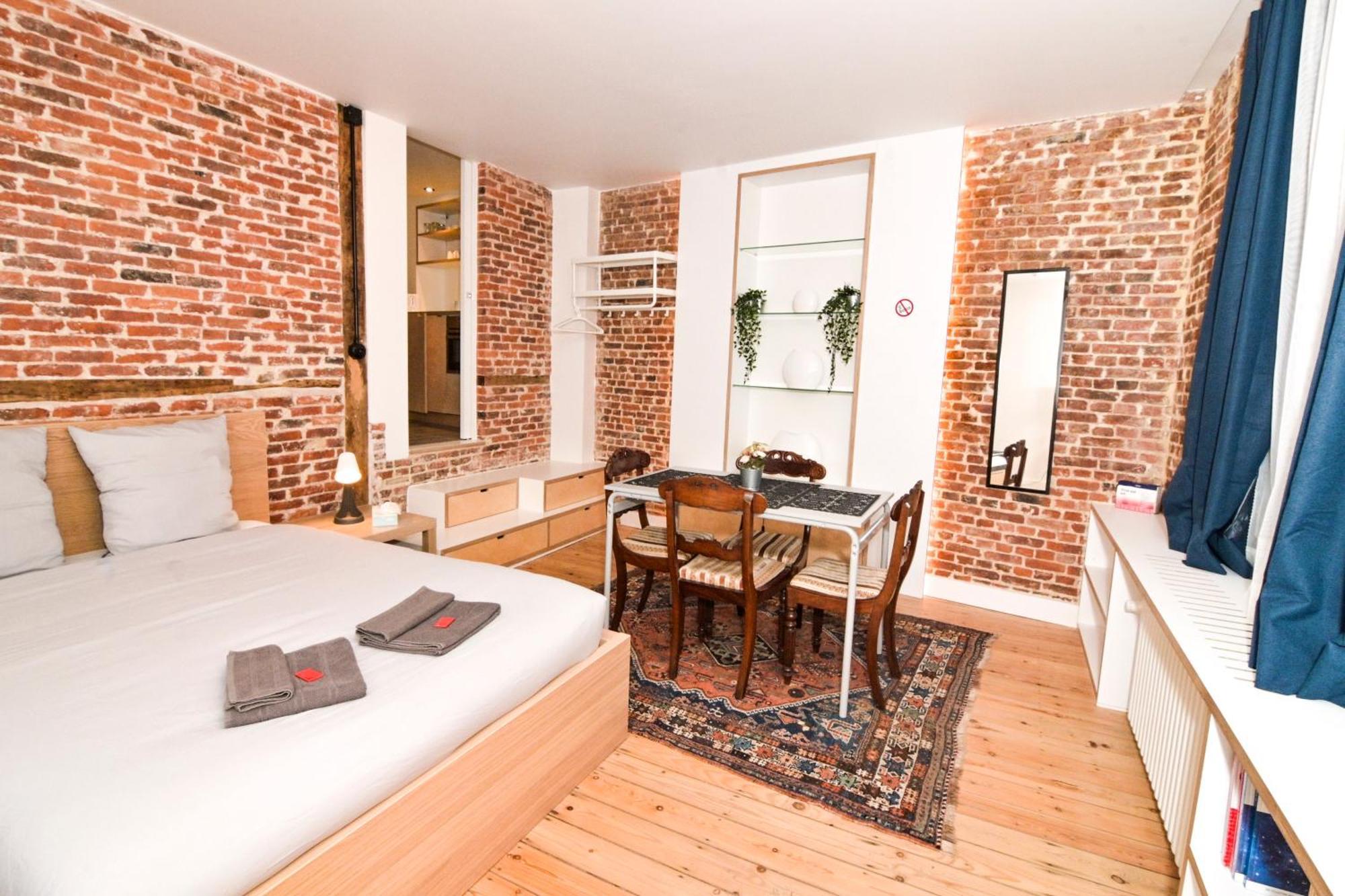Family Duplex Getaway - Perfectly Positioned For City Adventures Brussel Bagian luar foto